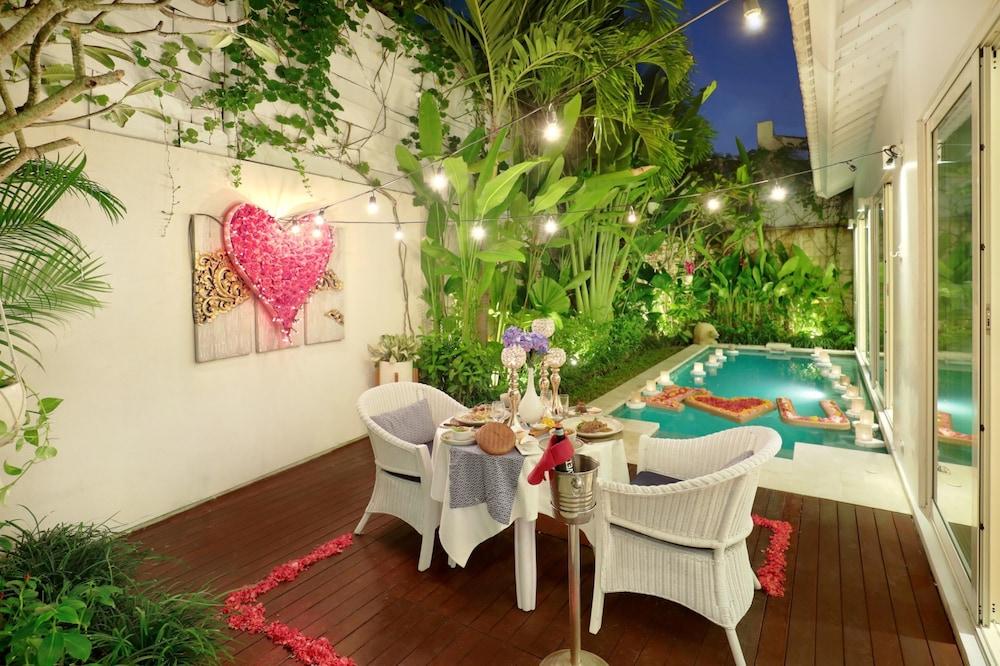 Aleva Villa Seminyak By Ini Vie Hospitality Ngoại thất bức ảnh