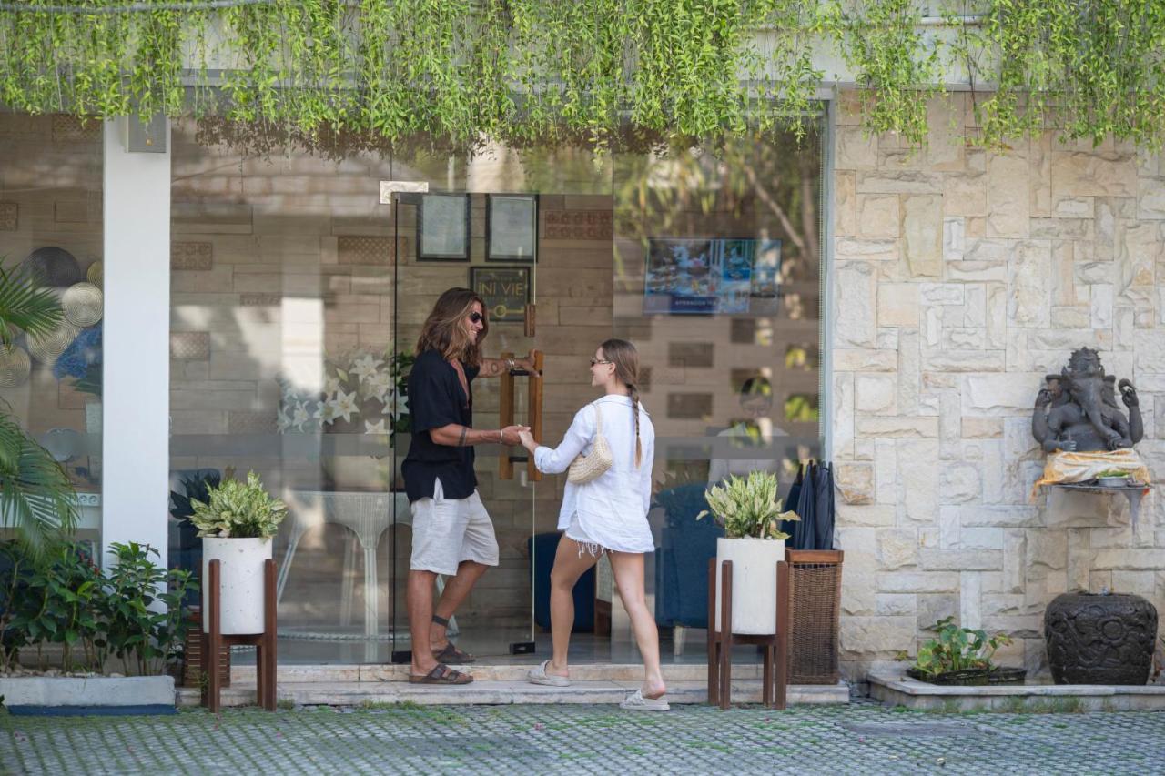 Aleva Villa Seminyak By Ini Vie Hospitality Ngoại thất bức ảnh