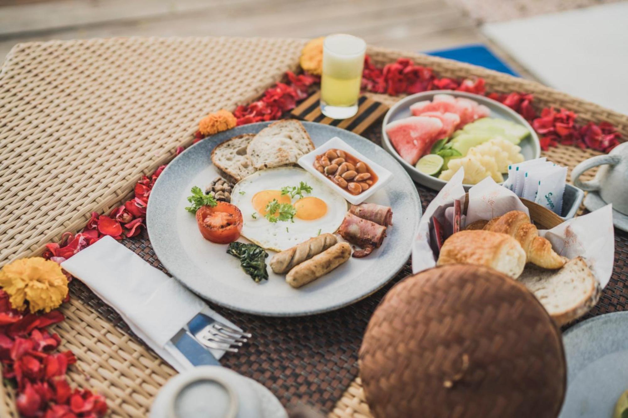 Aleva Villa Seminyak By Ini Vie Hospitality Ngoại thất bức ảnh